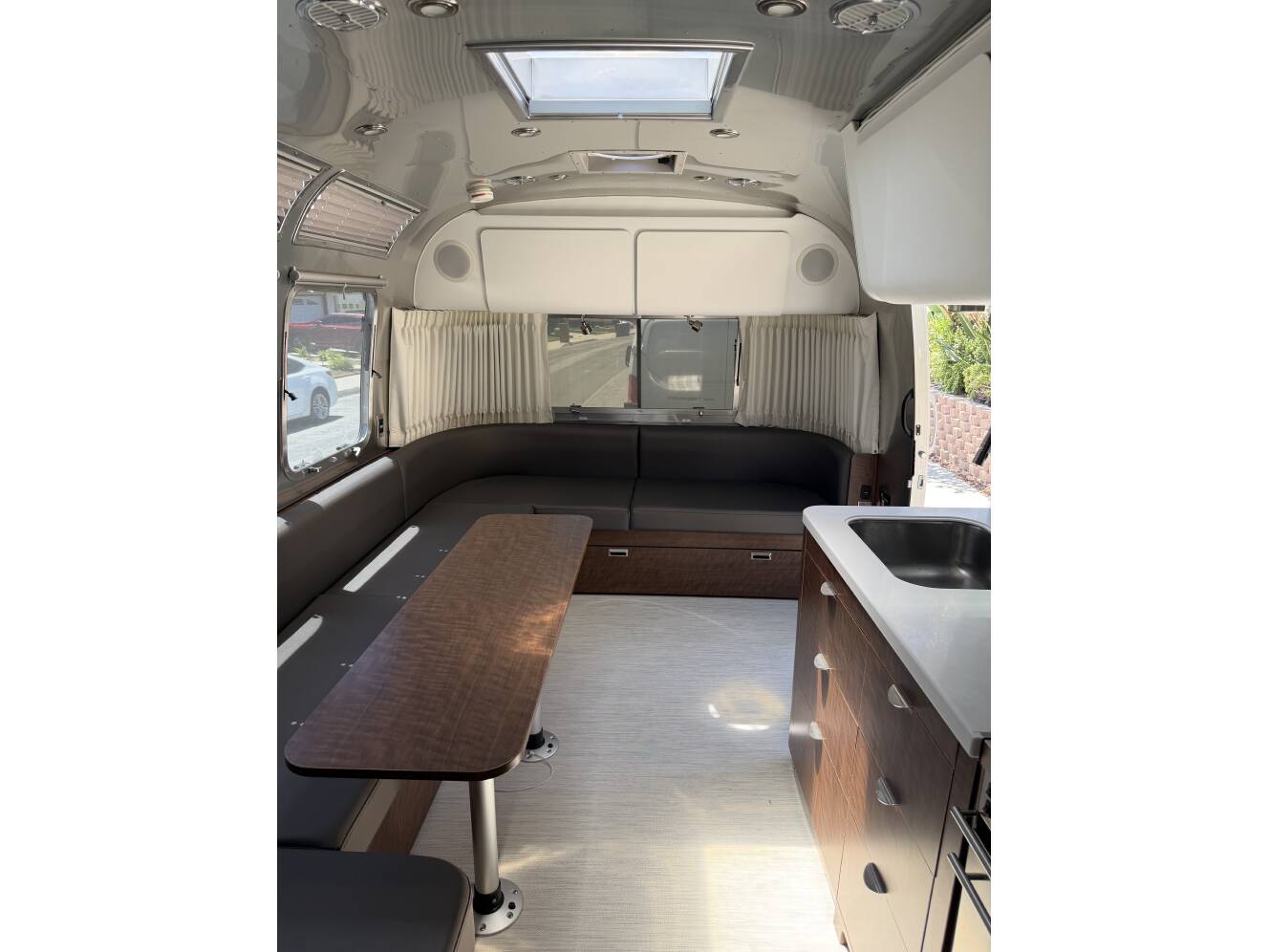 A photo of this 2021 Airstream GLOBETROTTER 30RB TWIN