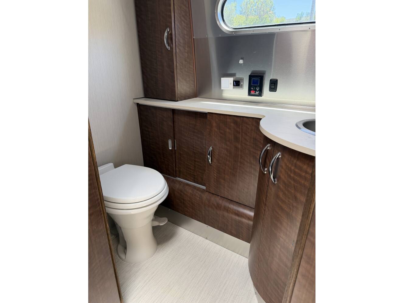 A photo of this 2021 Airstream GLOBETROTTER 30RB TWIN