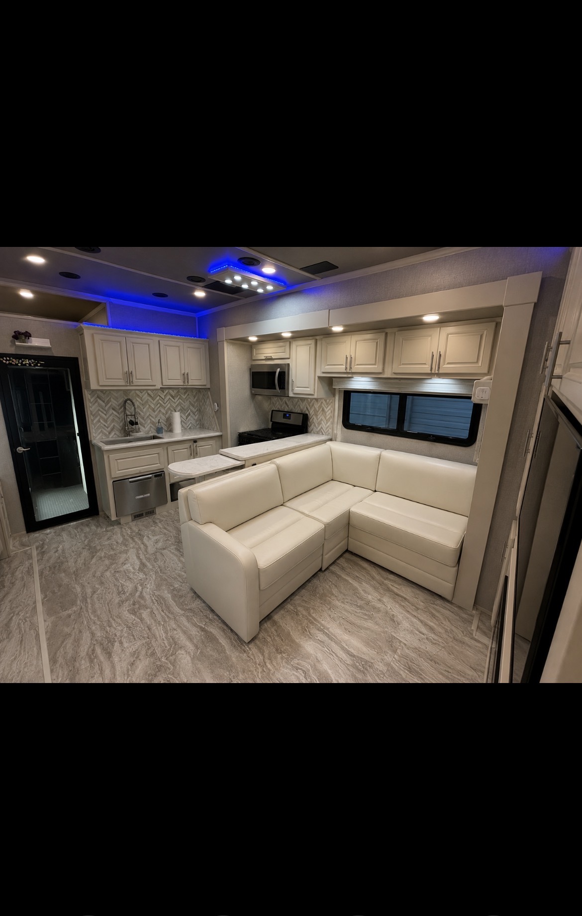 2023 Luxe TOY HAULER 48FB in keizer OR