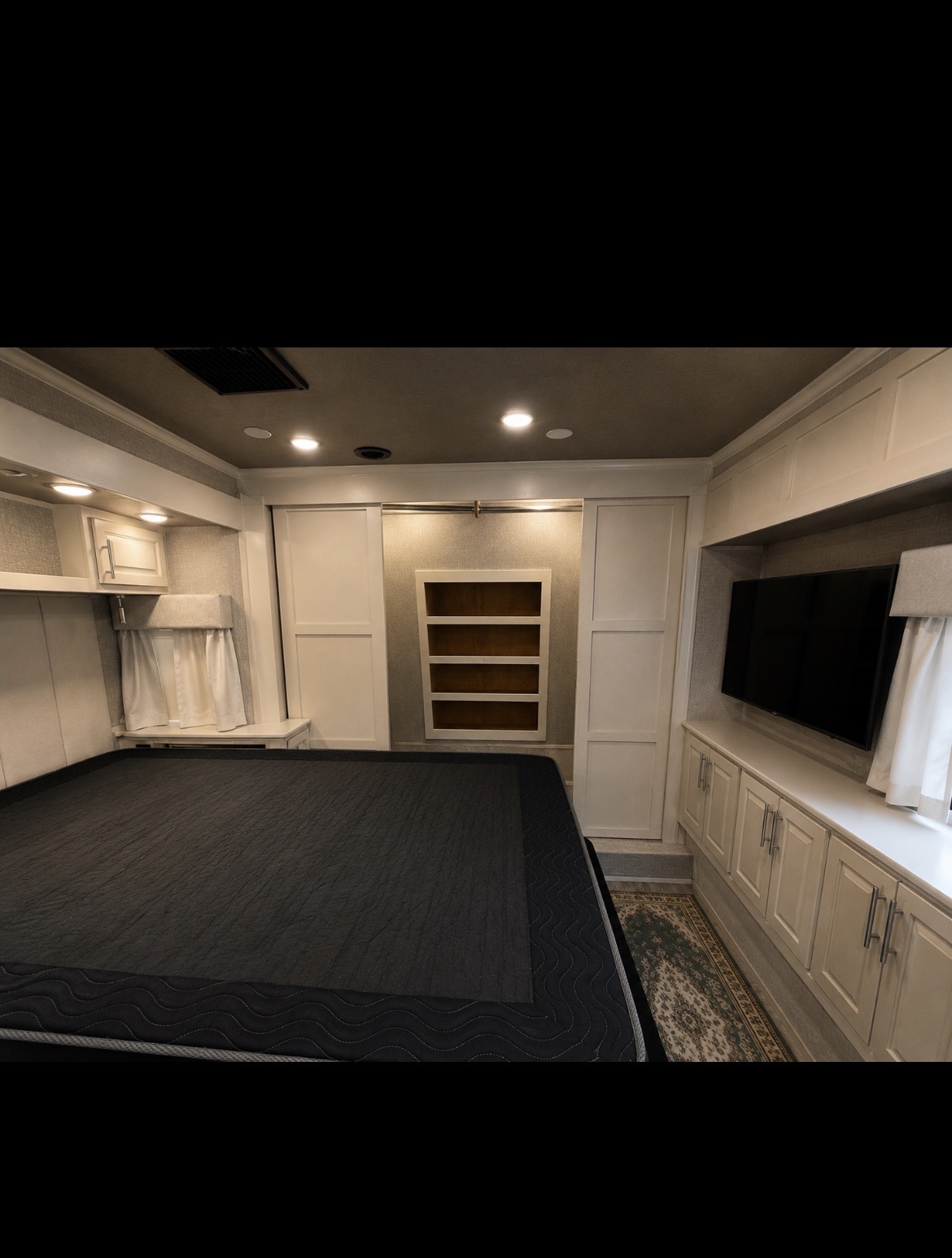 2023 Luxe TOY HAULER 48FB in keizer OR