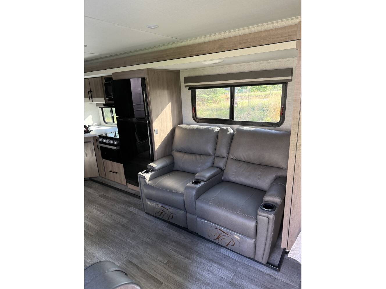A photo of this 2023 Grand Design IMAGINE XLS 25BHE
