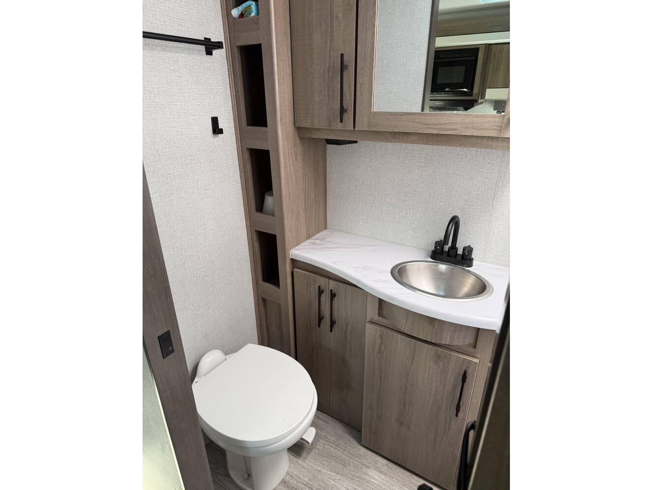 A photo of this 2023 Grand Design IMAGINE XLS 25BHE