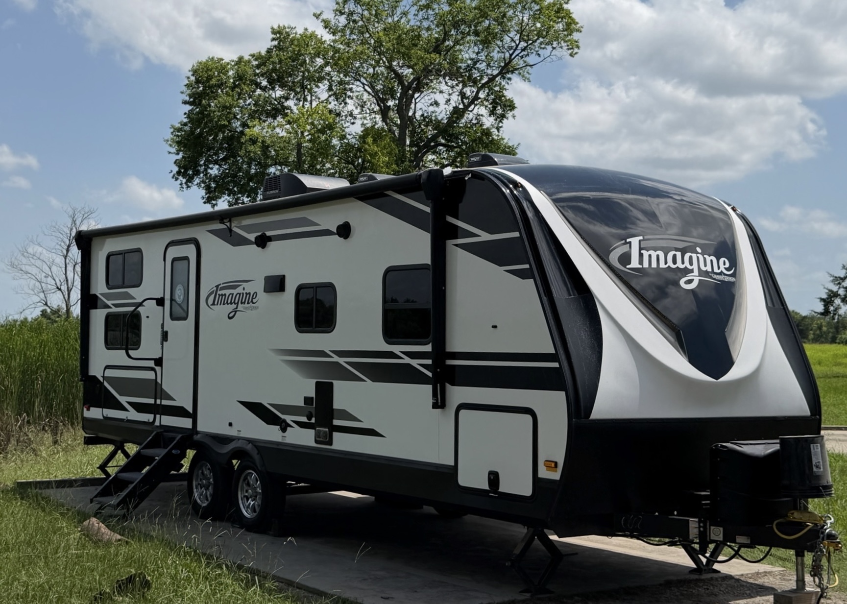 2021 Grand Design IMAGINE 2400BH RV