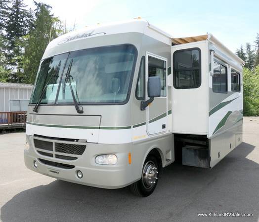 2002 Fleetwood SOUTHWIND 32V in everett WA