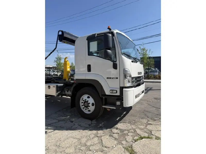 2025 ISUZU FVR