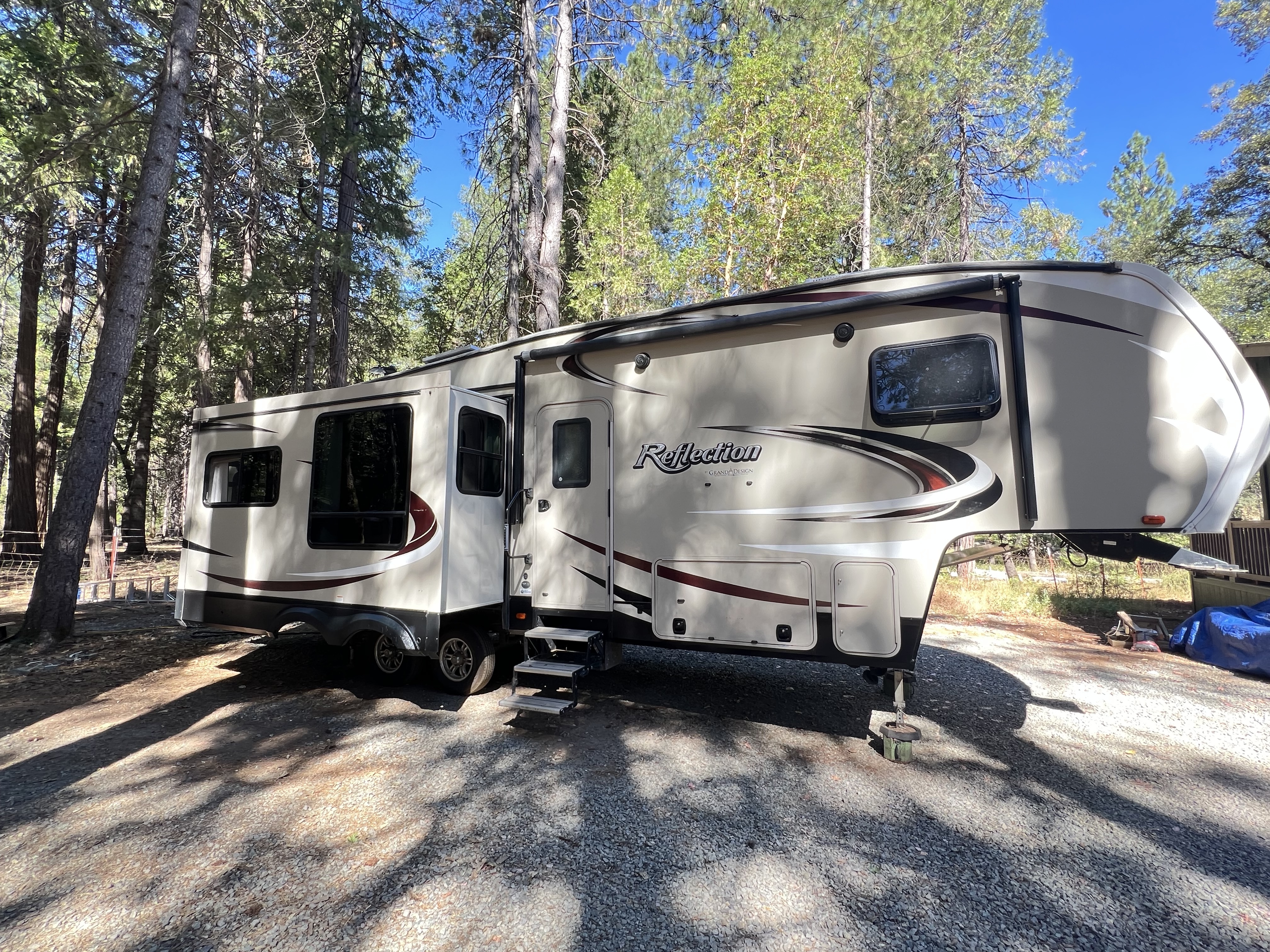 2017 Grand Design REFLECTION 303RLS in nevada city CA
