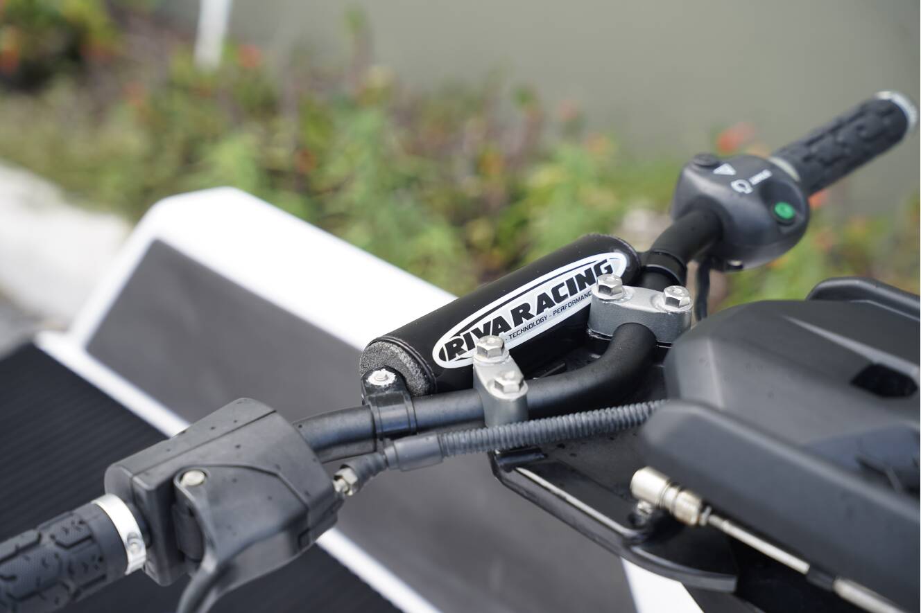 A photo of this 2023 Yamaha SUPERJET 4T