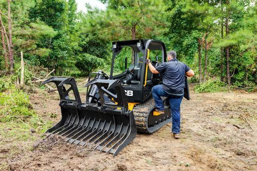 2023 JCB 270T in Commerce City, CO