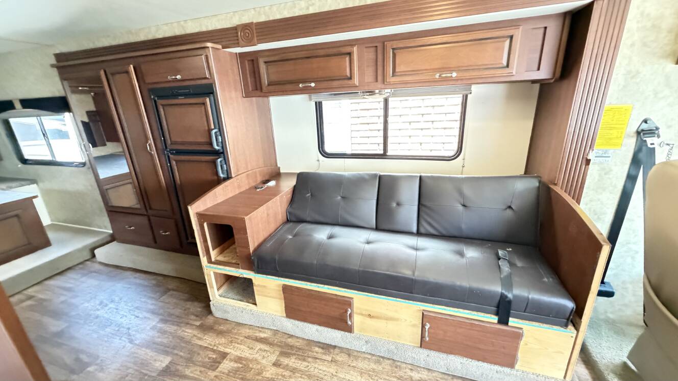 A photo of this 2013 Fleetwood STORM 28MS