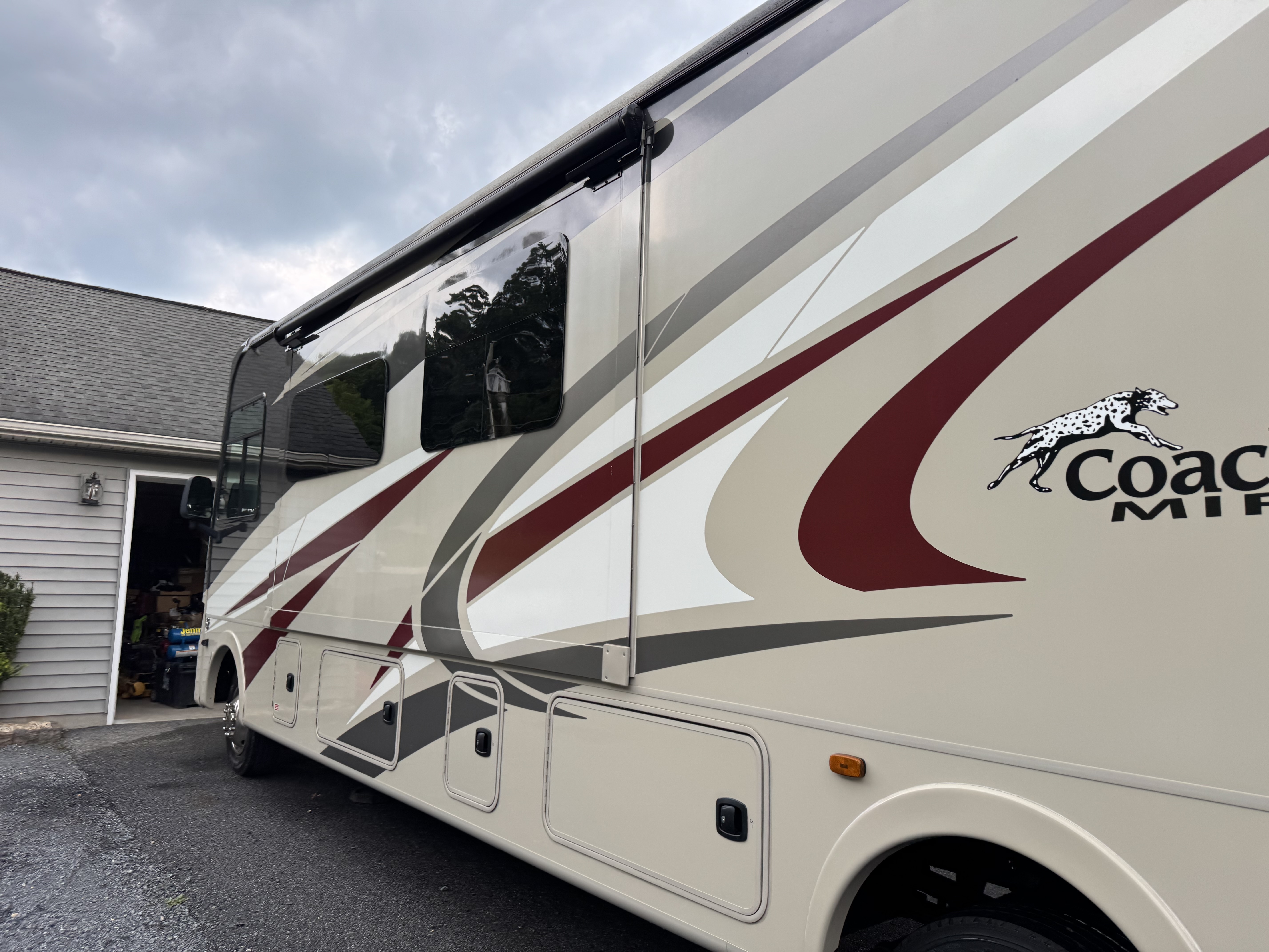 2019 Coachmen MIRADA 35BH in denver PA