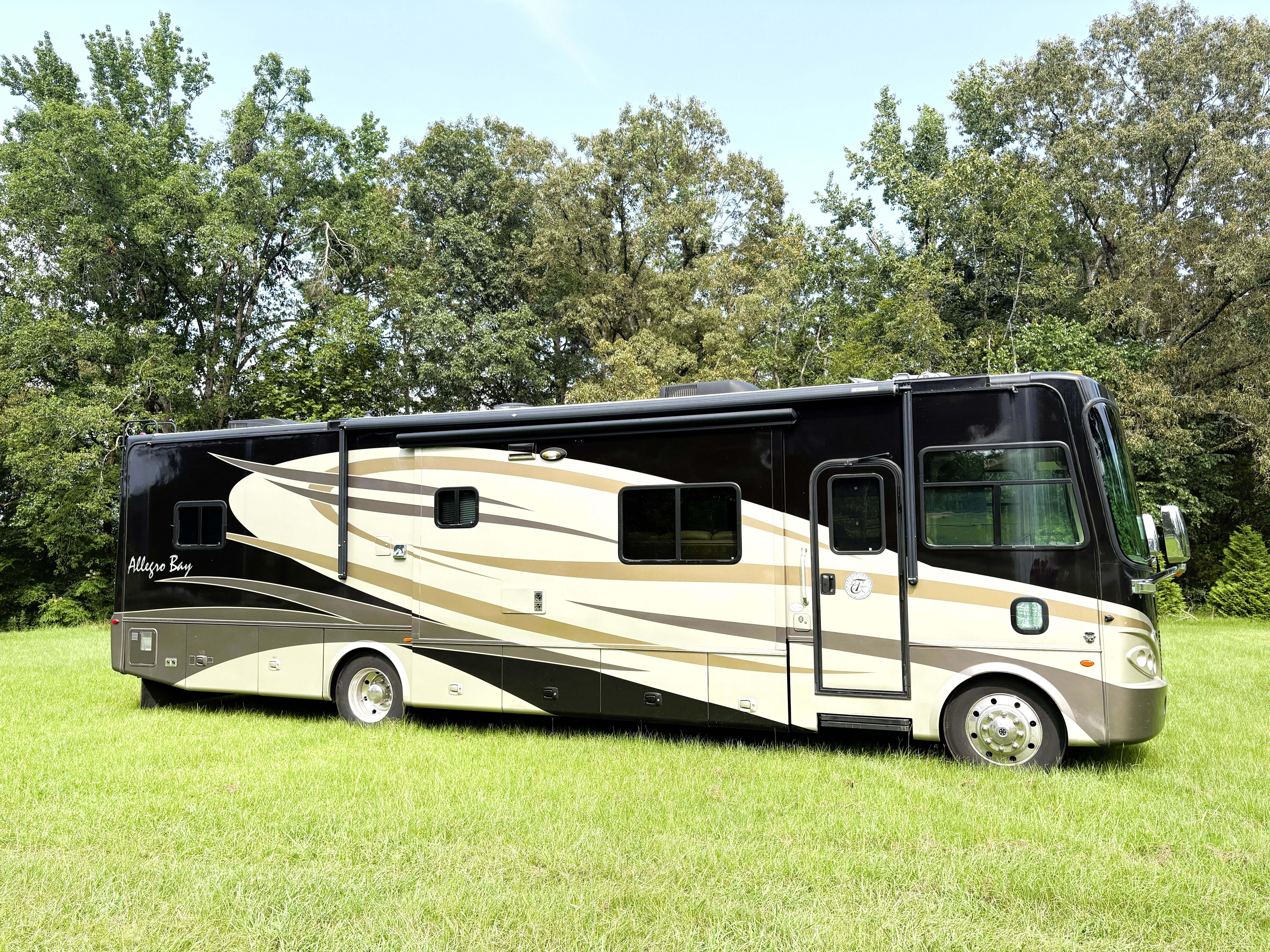 2009 Tiffin Motorhomes ALLEGRO BAY 38TGB RV