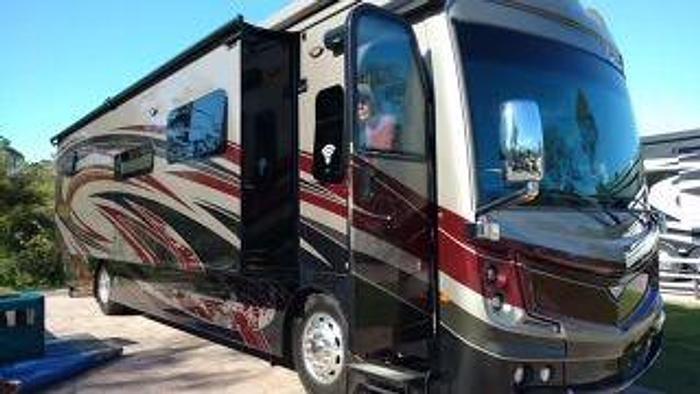 2020 Fleetwood DISCOVERY LXE 40M RV