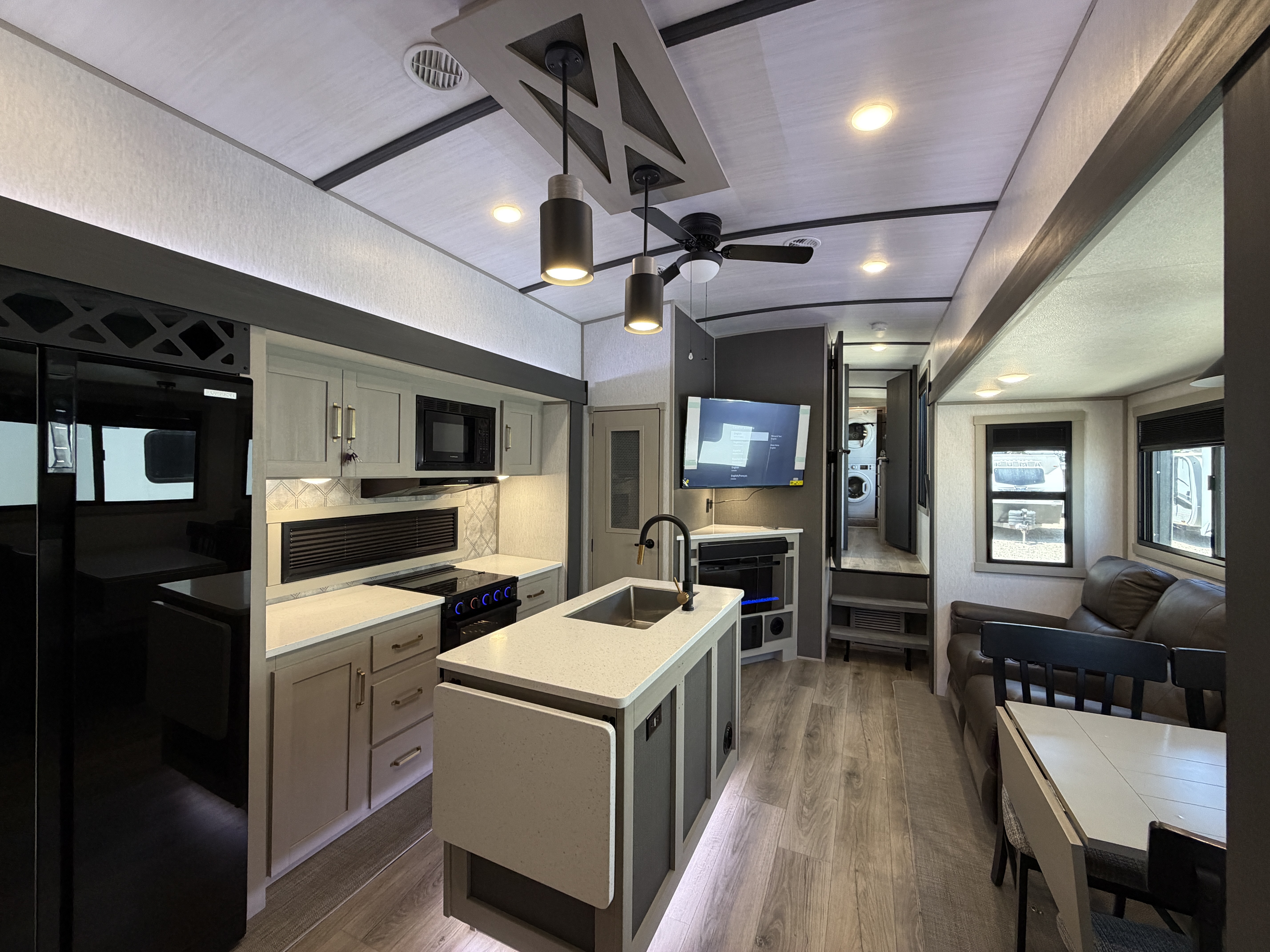 2024 Forest River WILDWOOD HERITAGE GLEN 375FAM RV