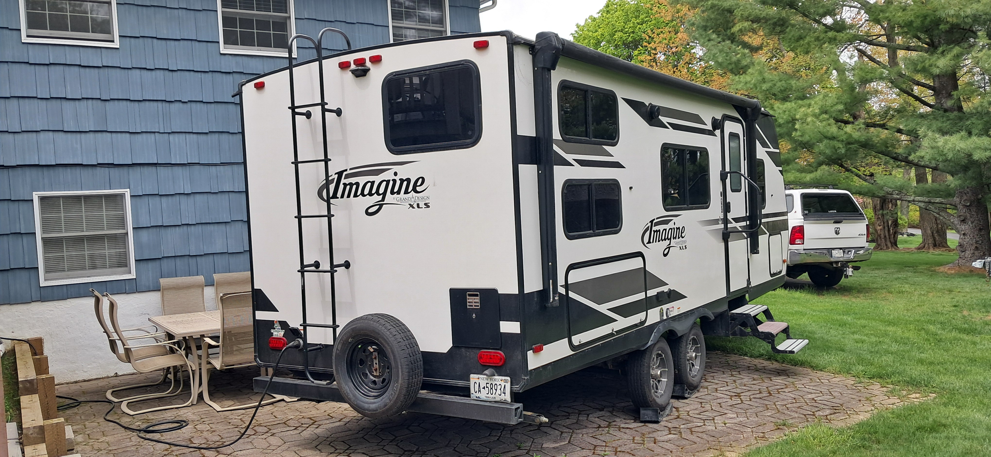 2021 Grand Design IMAGINE XLS 21BHE RV