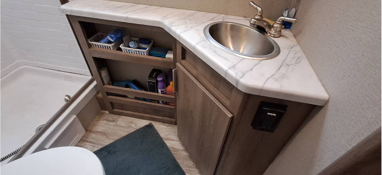 A photo of this 2021 Grand Design IMAGINE XLS 21BHE
