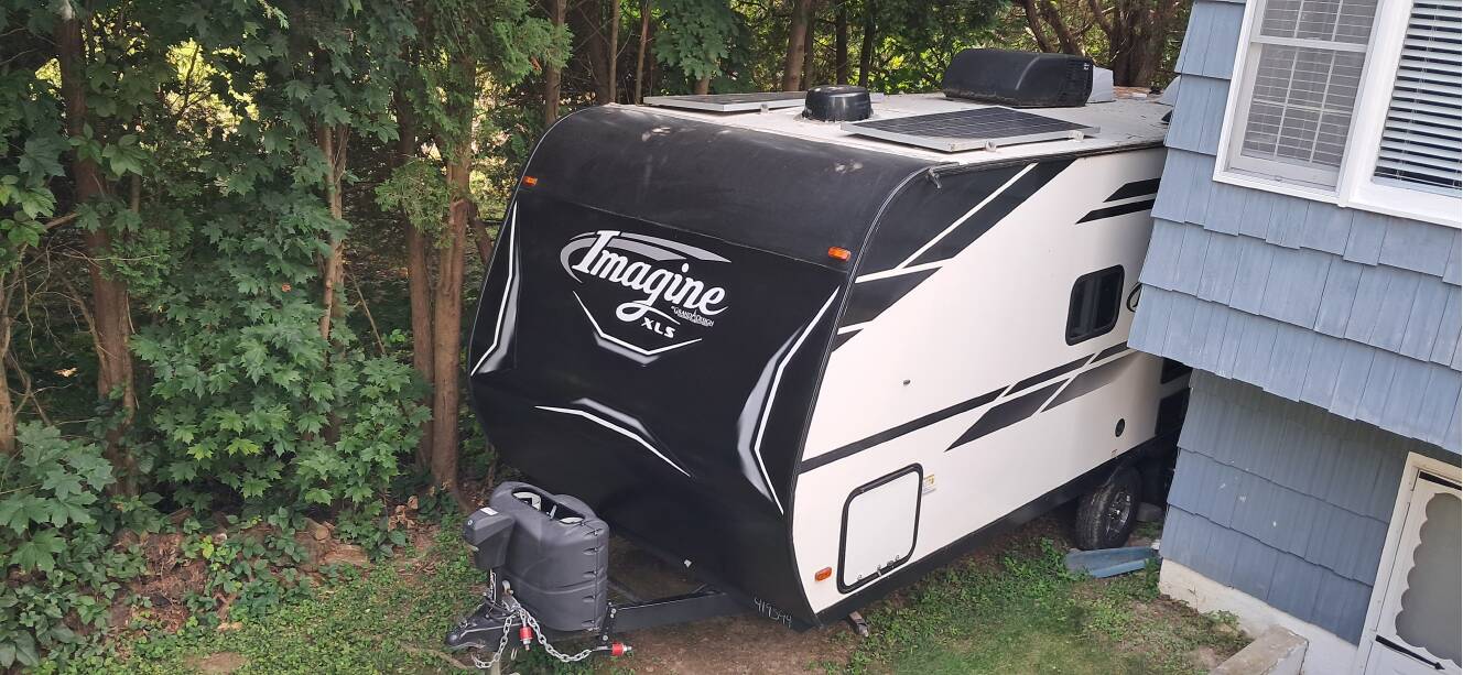 A photo of this 2021 Grand Design IMAGINE XLS 21BHE