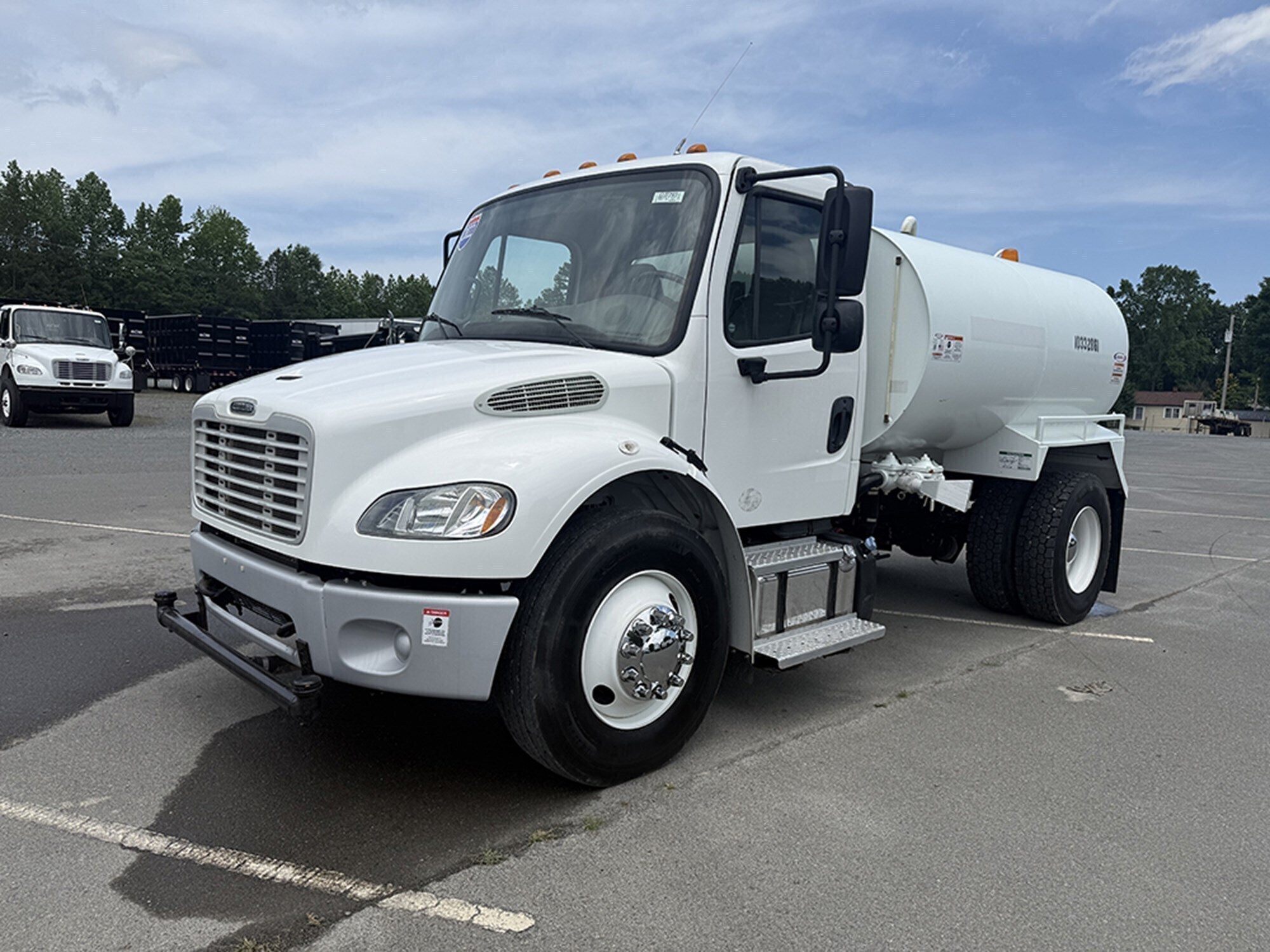2022 FREIGHTLINER BUSINESS CLASS M2 106 in Chesapeake, VA