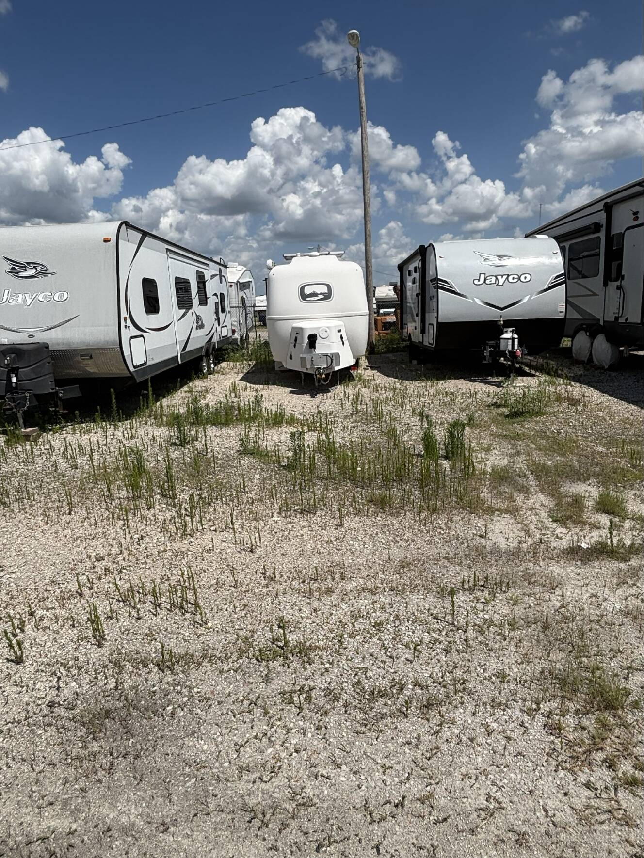 A photo of this 2022 Oliver LEGACY ELITE II