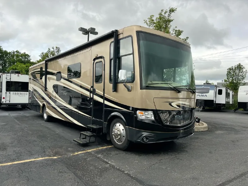 2015 Newmar Canyon Star 3914