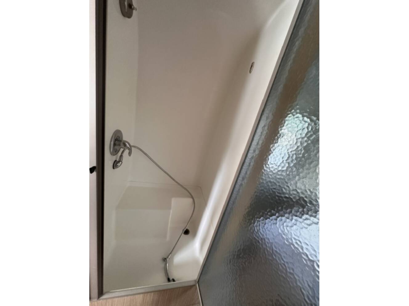A photo of this 2019 Airstream FLYING CLOUD 23FB QUEEN