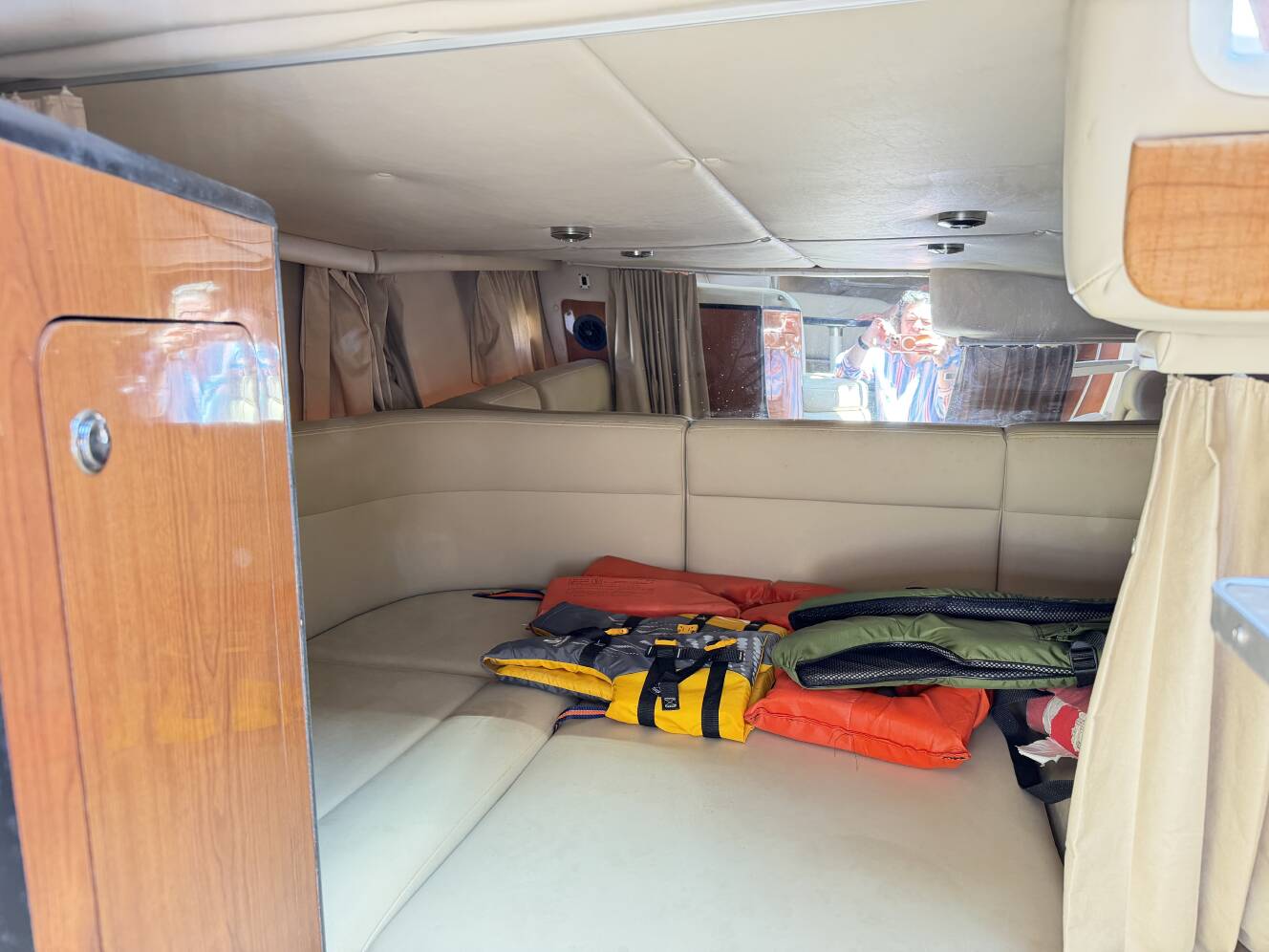A photo of this 2000 Chaparral 300 SIGNATURE
