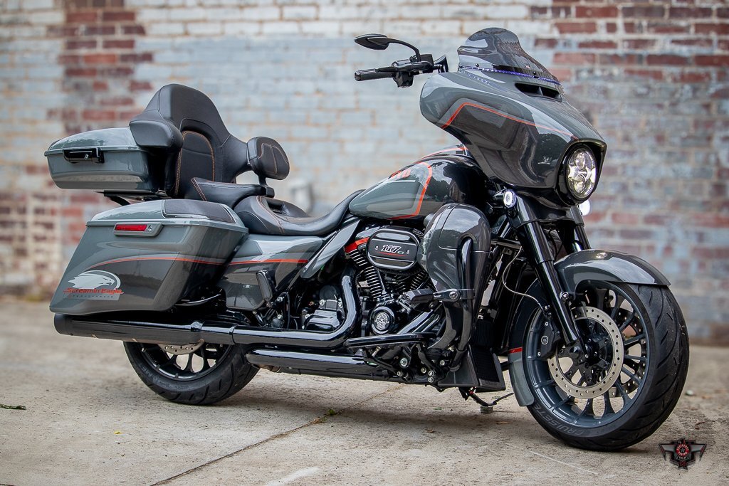 2018 Harley-Davidson CVO ST Glide CVO ST in Belmont, NC