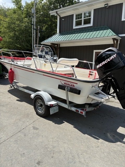 2007 Boston Whaler 170 Montauk in meredith NH