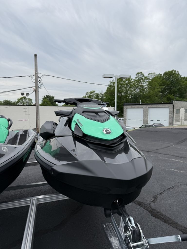 2026 Sea-Doo GTI SE 170 Tech, Audio, iDF, iBR SE 170 IBR in Niles, OH