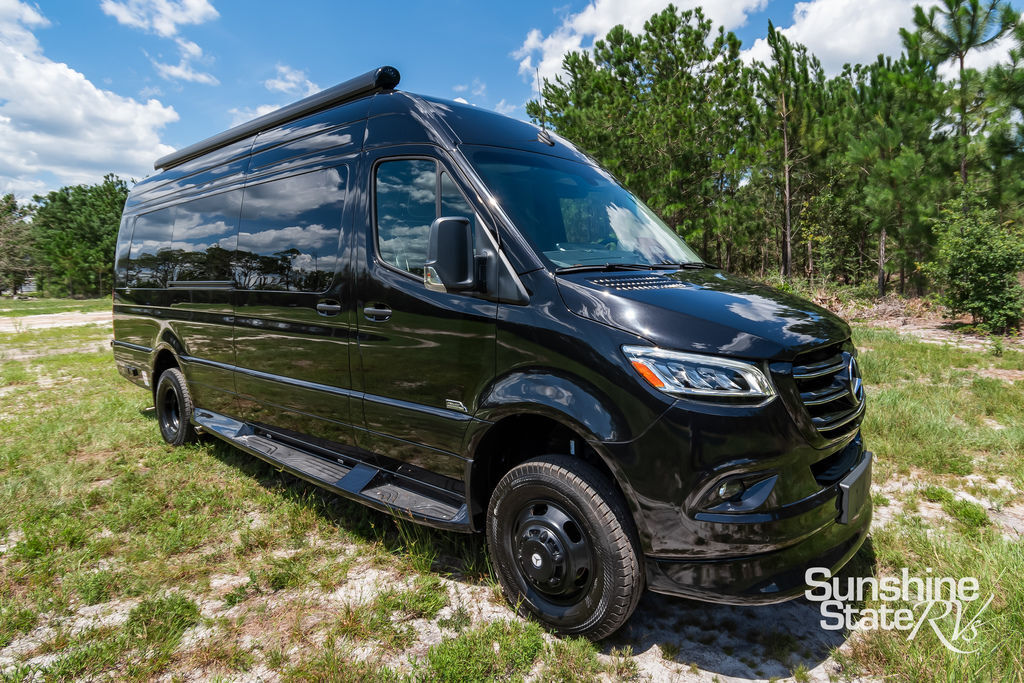 2027 Midwest LUXE CRUISER D6 AWD RV