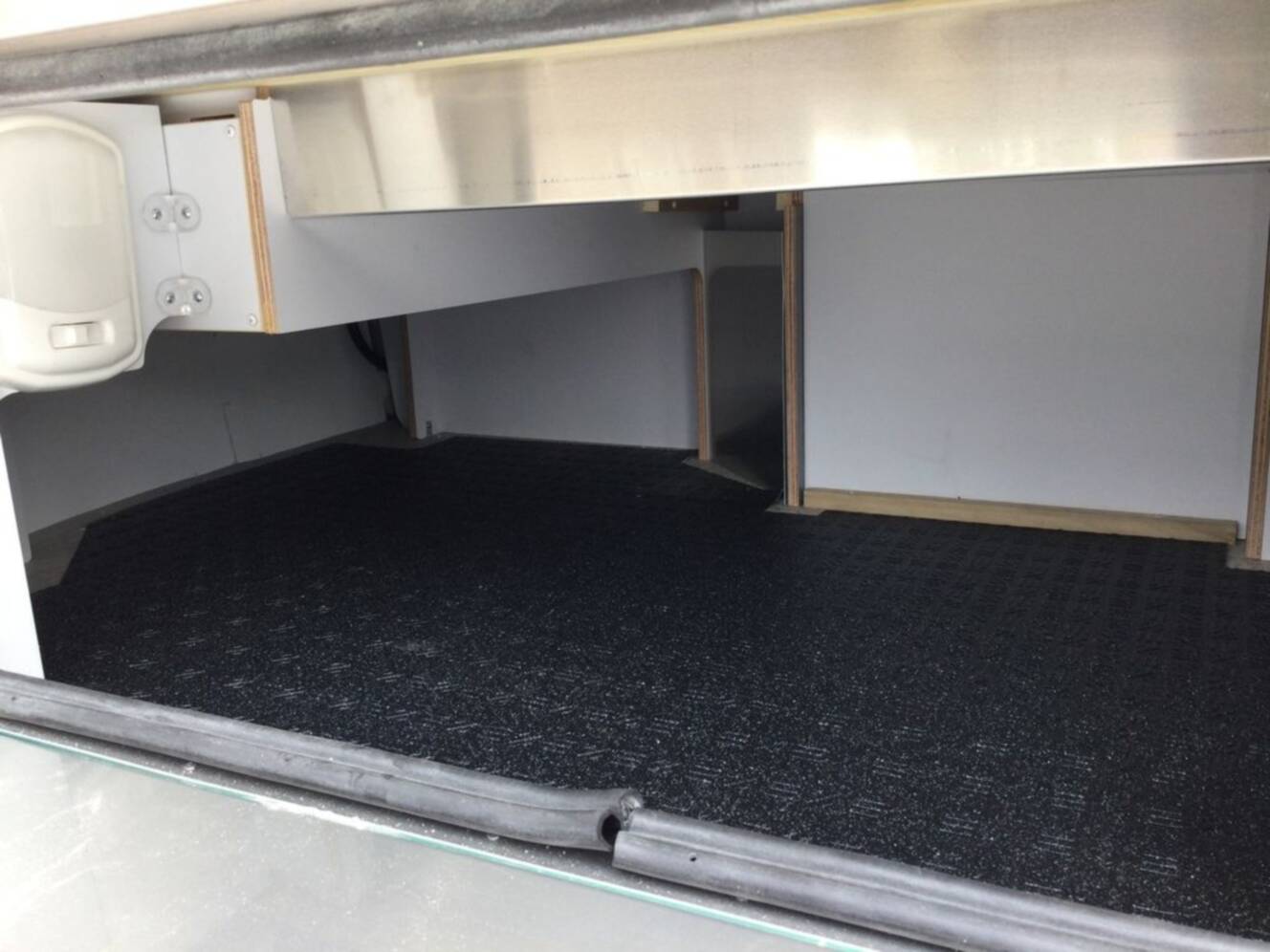 A photo of this 2027 Airstream WORLD TRAVELER 22RB