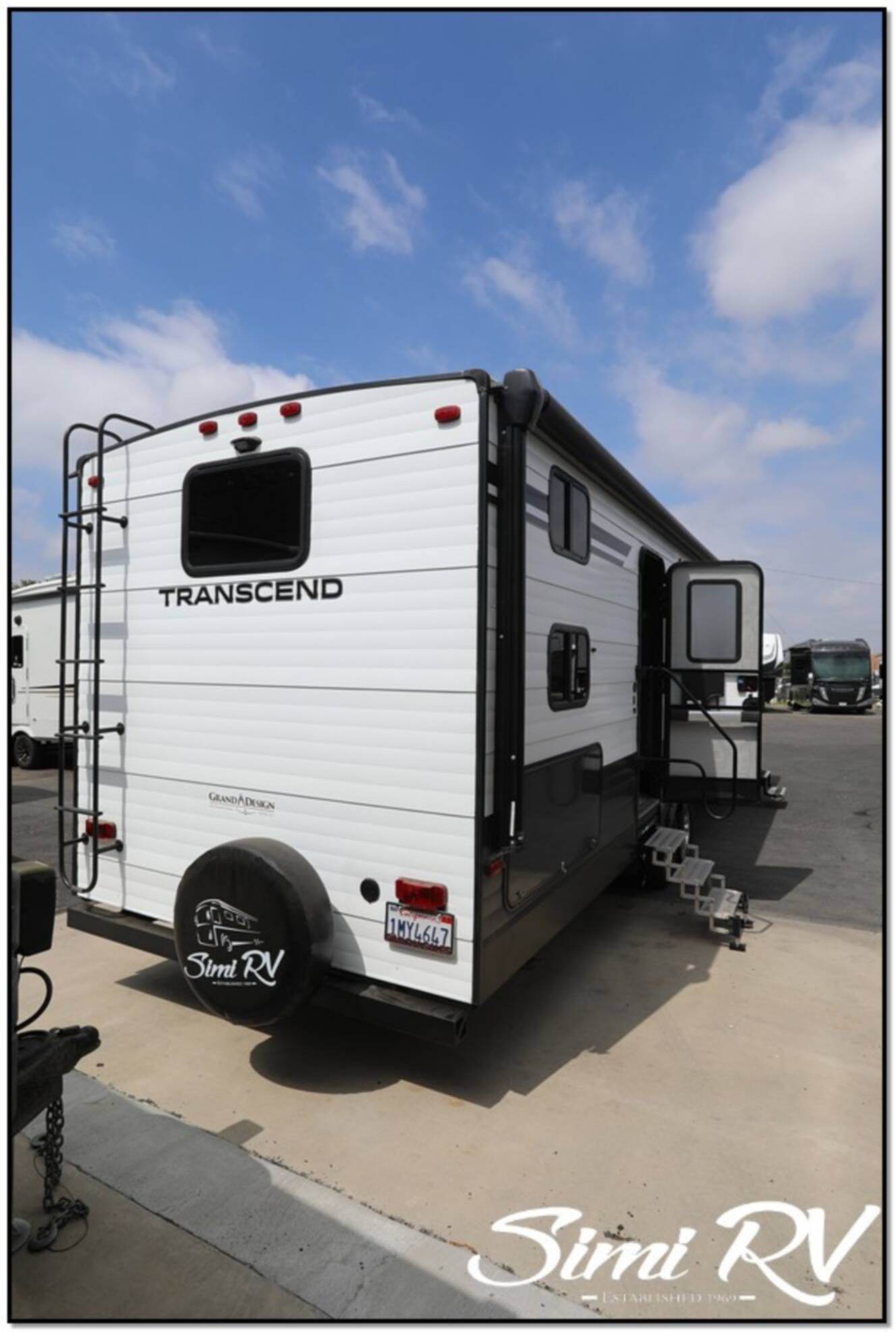 A photo of this 2021 Grand Design Transcend 32BHS