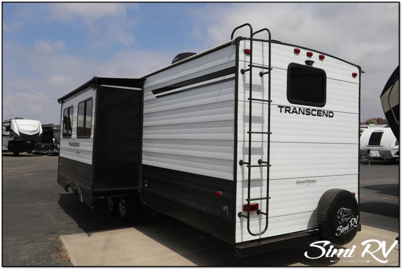 A photo of this 2021 Grand Design Transcend 32BHS
