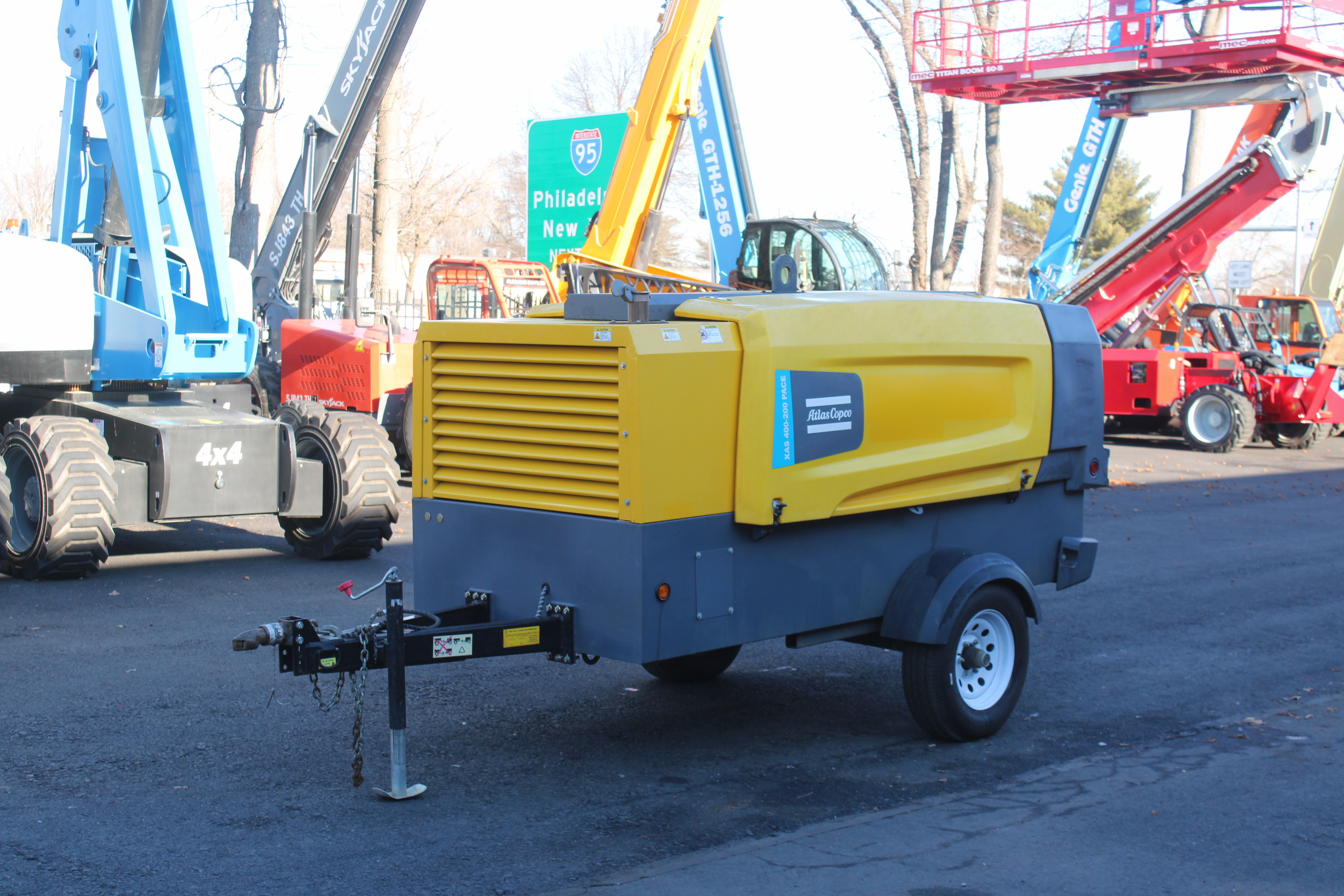 2024 Atlas Copco XAS400-200 PACE in Bristol, PA