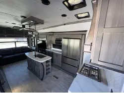 2024 KEYSTONE MONTANA 3231CK