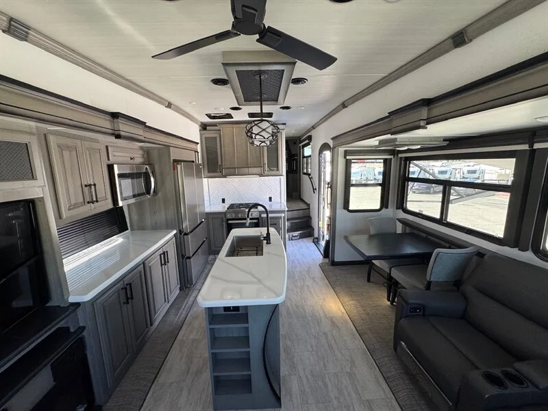 2024 KEYSTONE MONTANA 3231CK