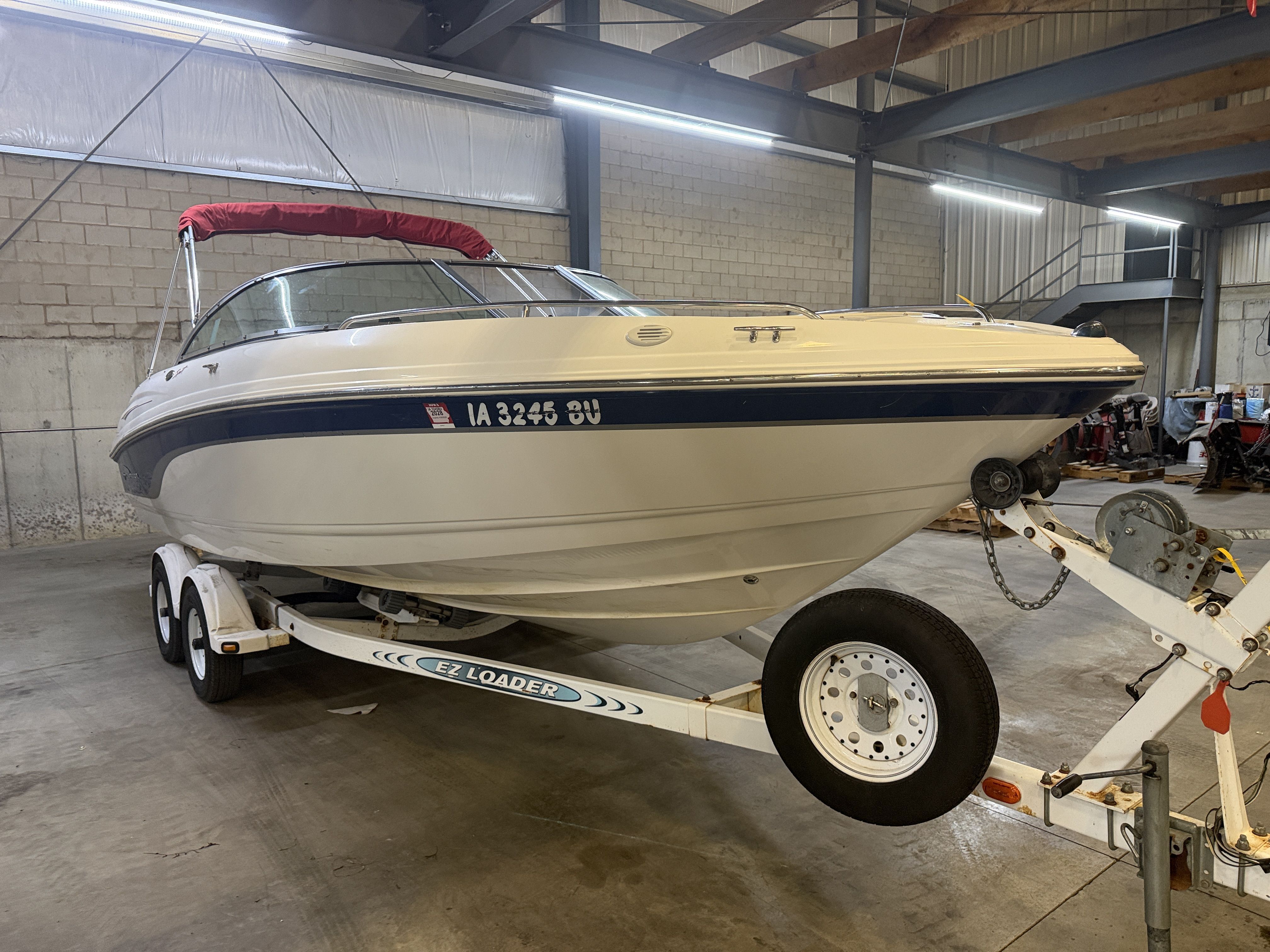 2001 Chaparral 19 SSi 246 in okoboji IA
