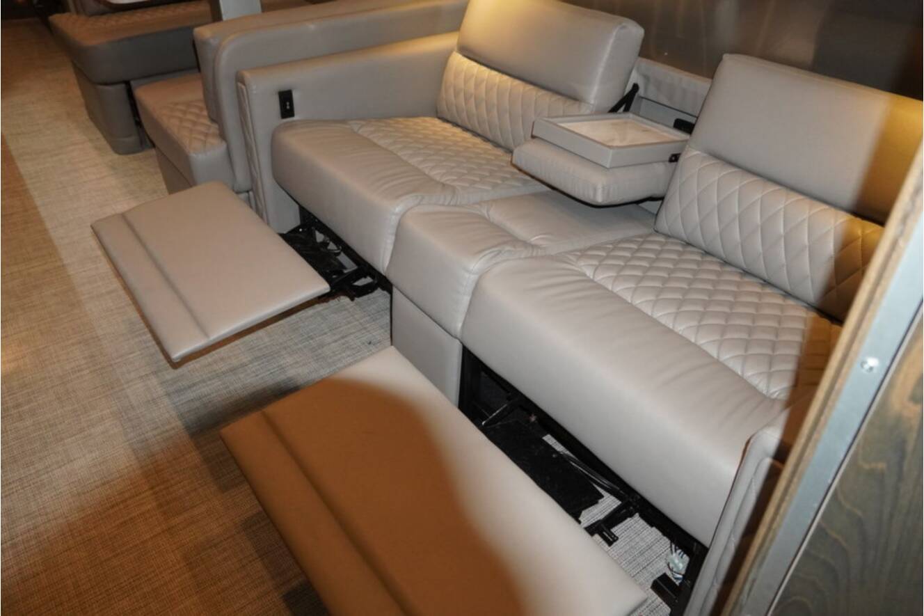A photo of this 2026 Airstream Classic 33FBT