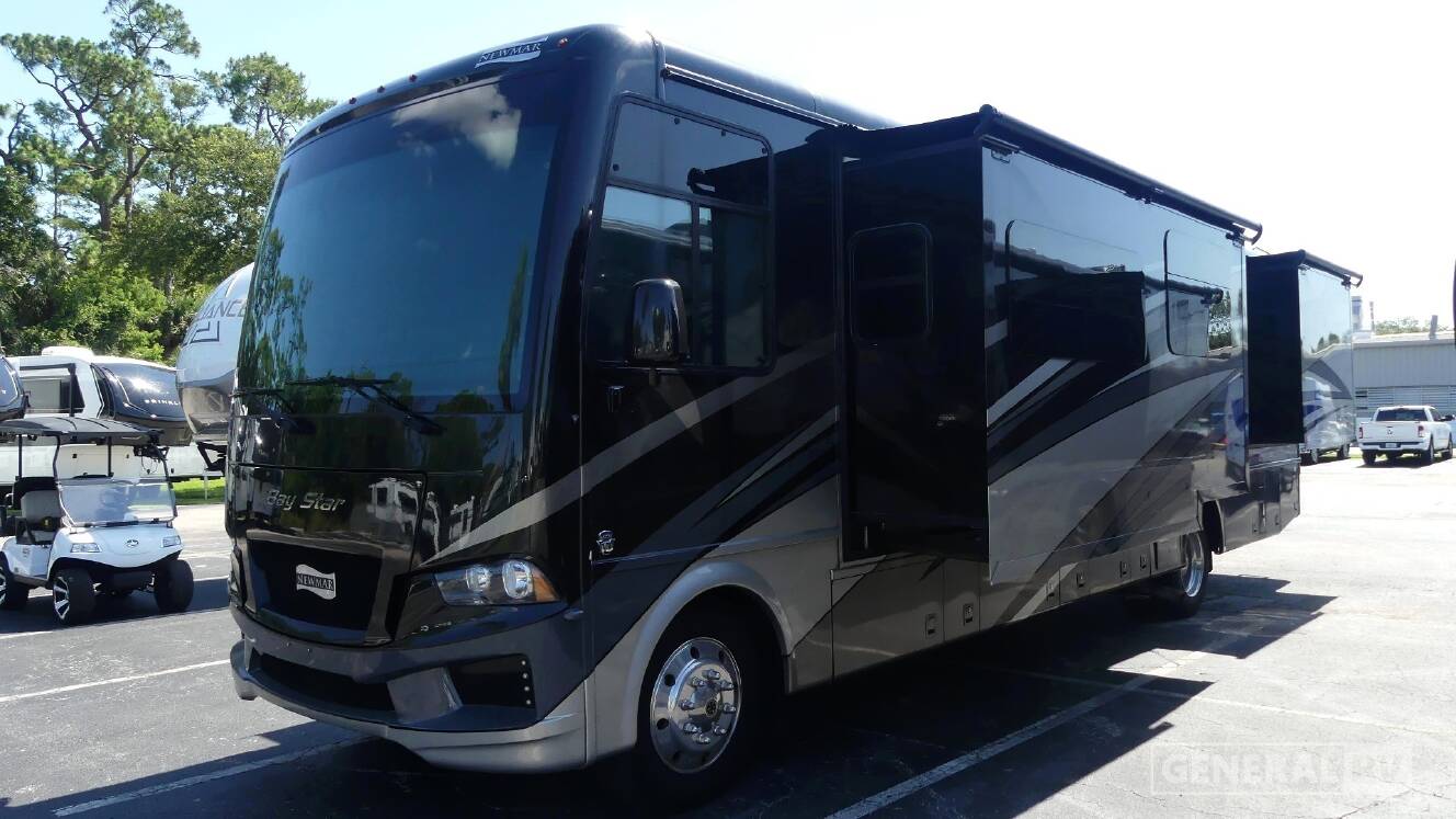 A photo of this 2020 Newmar BAY STAR 3626