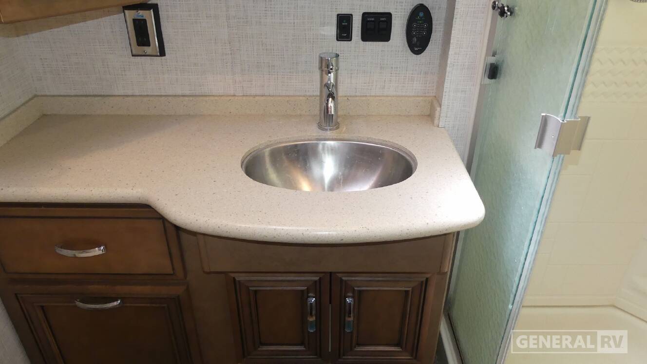 A photo of this 2020 Newmar BAY STAR 3626