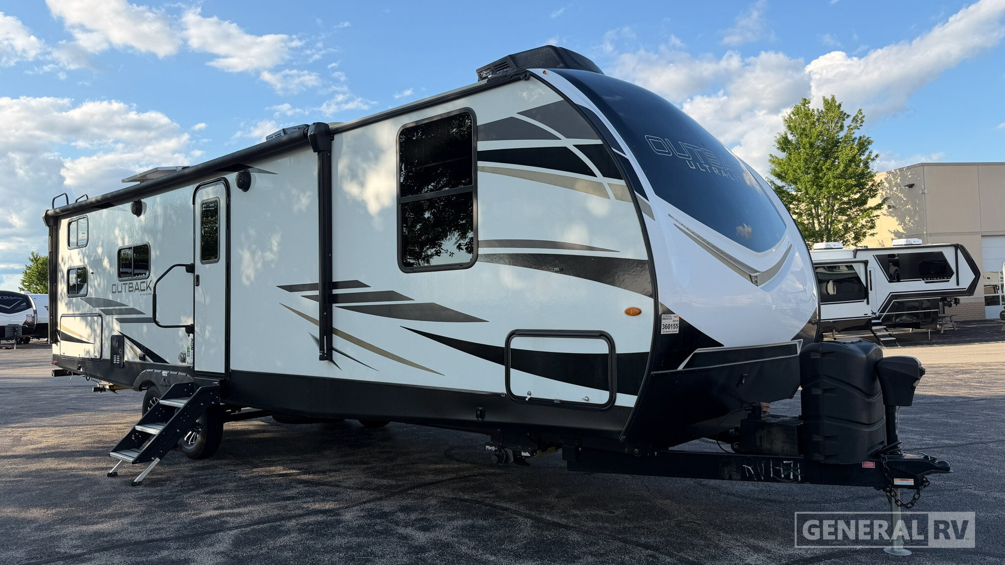 2023 Keystone Outback Ultra Lite 302UBH in huntley IL