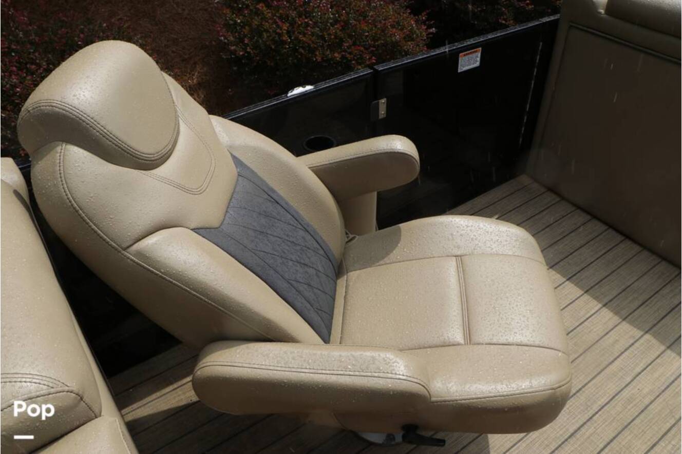 A photo of this 2022 Starcraft SLS-3