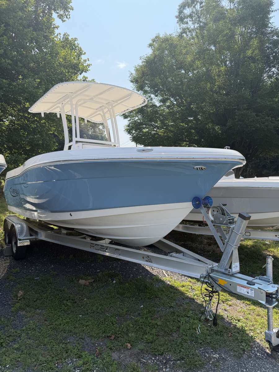 2026 Robalo R200 NAN in flanders NY