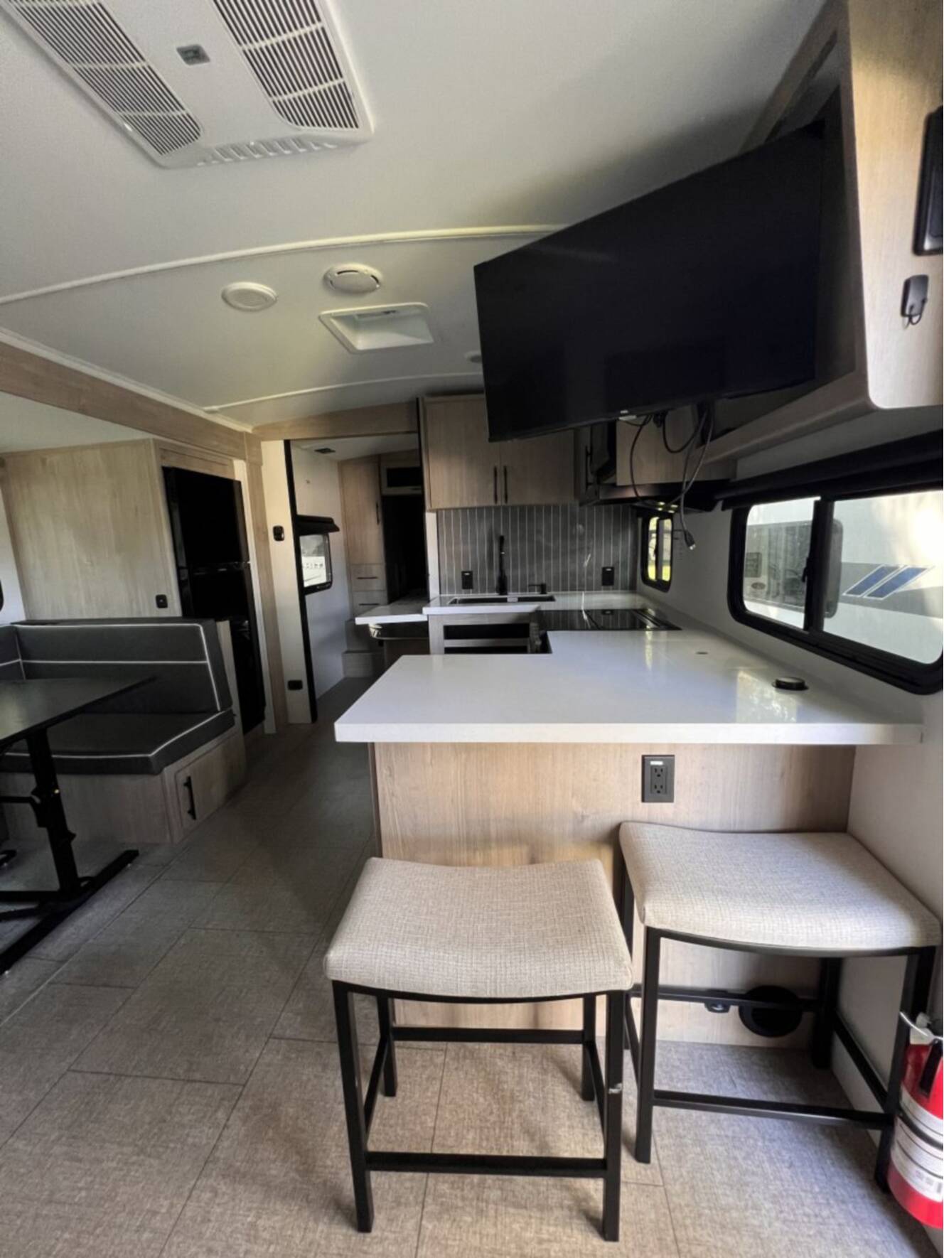 A photo of this 2025 Grand Design GRAND DESIGN IMAGINE 2470BH
