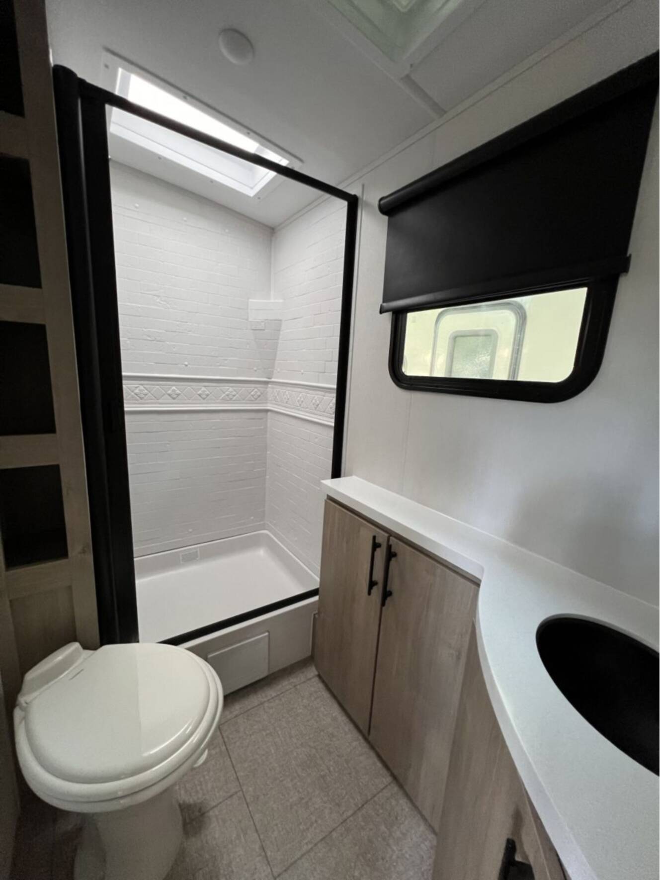A photo of this 2025 Grand Design GRAND DESIGN IMAGINE 2470BH