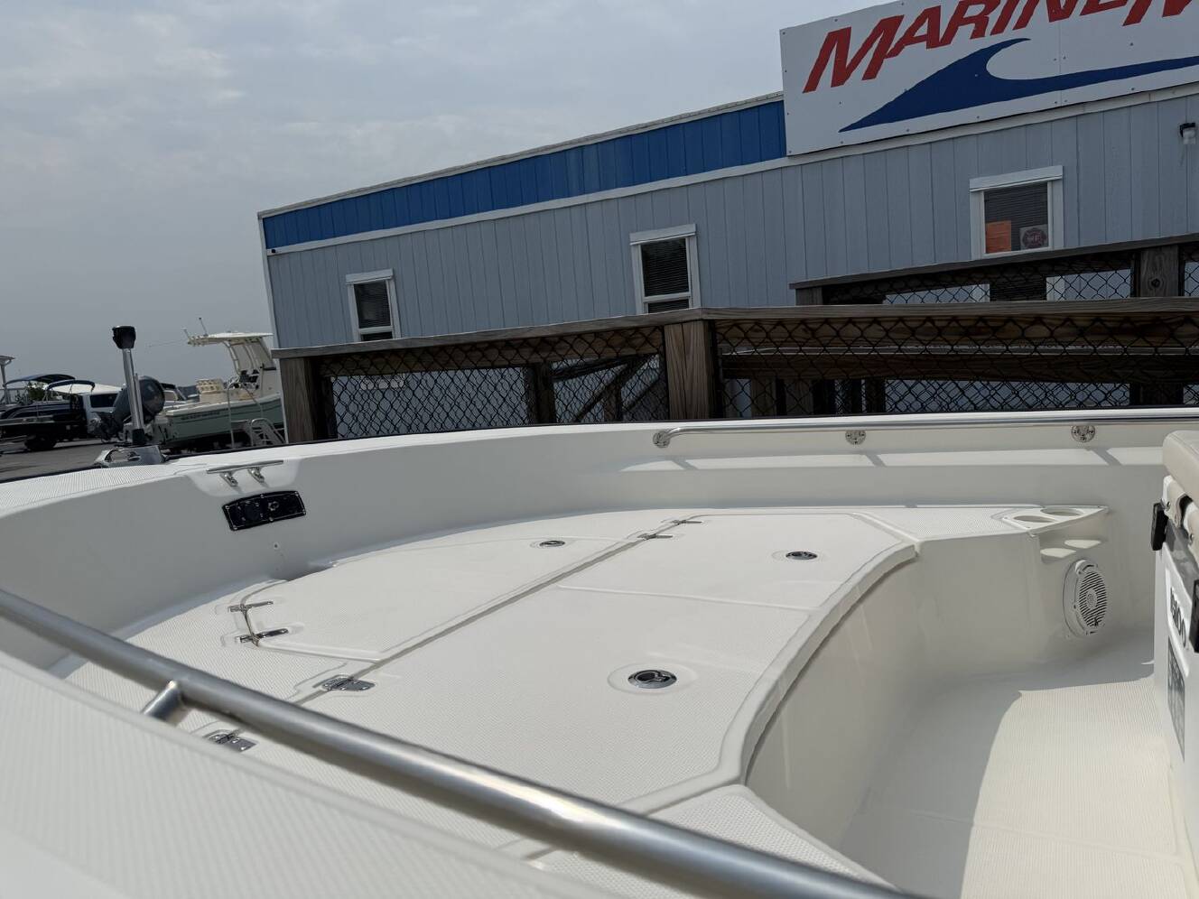 A photo of this 2027 Boston Whaler 210 Montauk