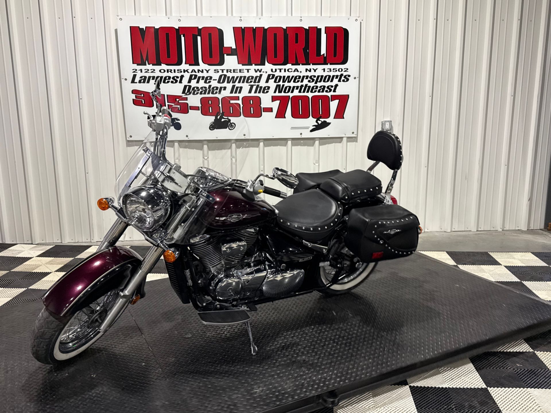 2015 Suzuki Boulevard C50T C50 T in Utica, NY