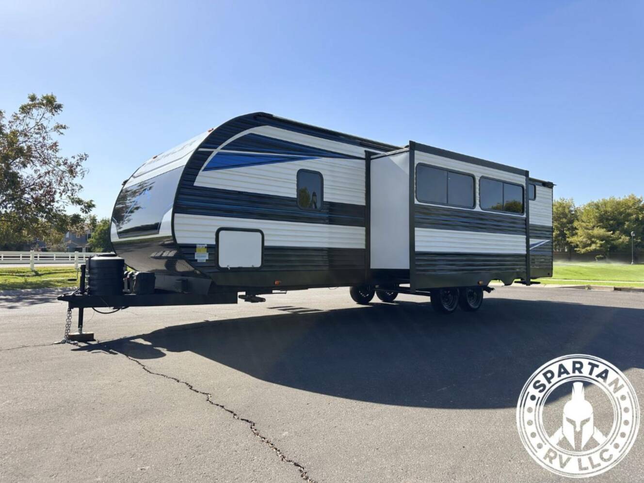A photo of this 2025 Heartland Prowler 3005QBX