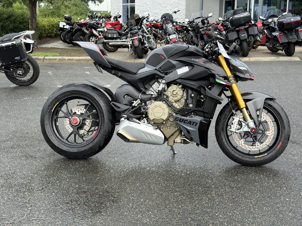 2023 Ducati Streetfighter V4 S Dark Stealth V4S in Charlotte, NC