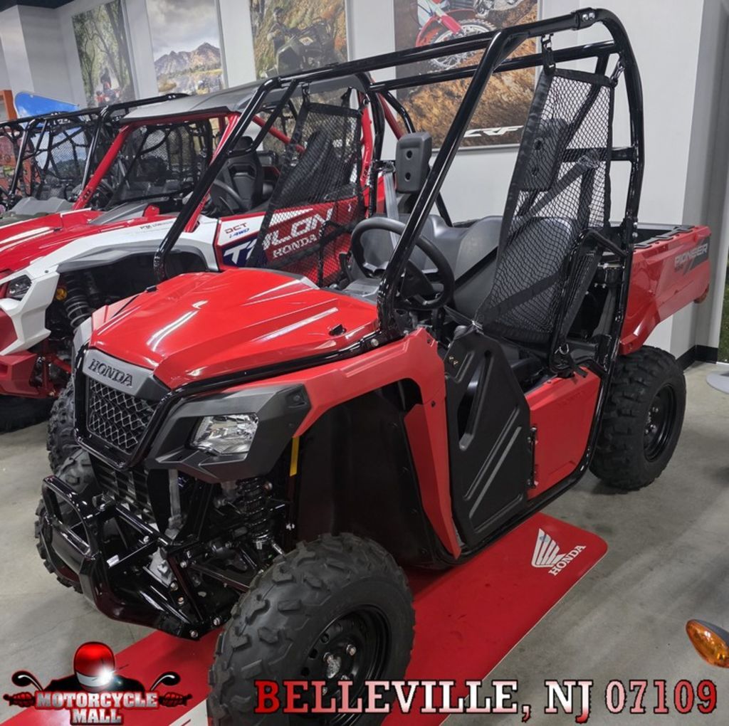 2026 Honda® Pioneer 520 BASE in belleville NJ
