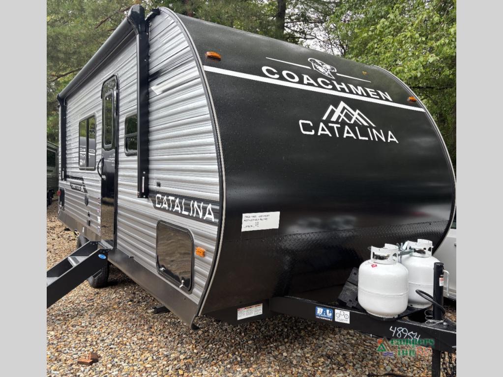 2026 Coachmen Rv Catalina Summit Series 8 211BH in raynham MA